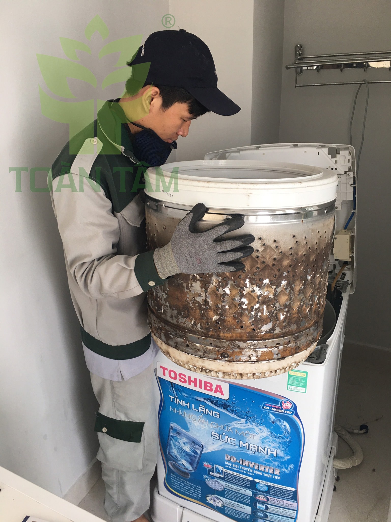 Dịch vụ vệ sinh máy giặt tại nhà TPHCM